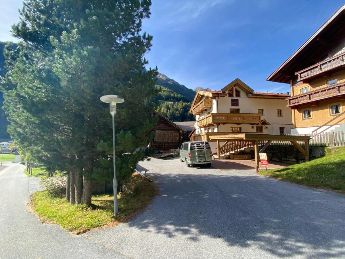 Alpine Lodge Soelden - Chalet & Apart Bagian luar foto